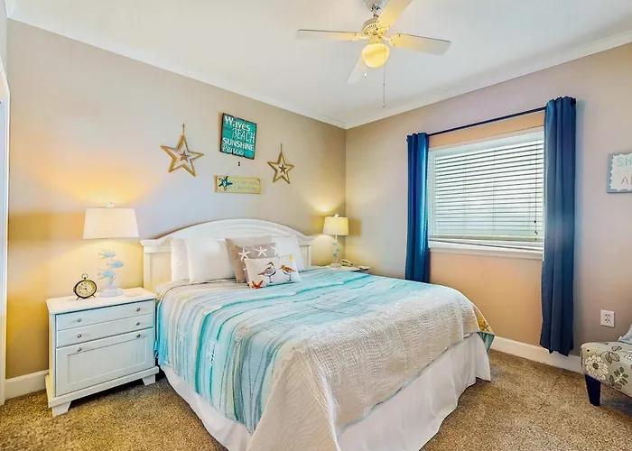 Gulf-view Retreat With Washer Dryer Ac Pool Sauna & Fitness Center *